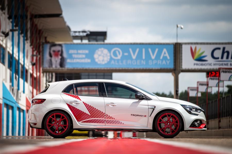  Renault Megane R.S. Trophy-R 2019 года  (WW) (фото 18 из 49)
